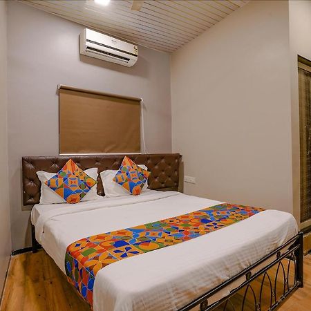 Fabexpress Comfort Stay - Nr Mumbai International Airport Exterior photo